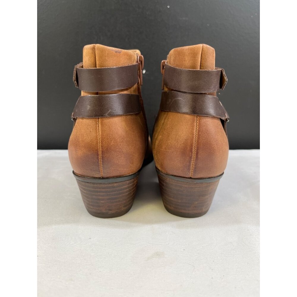 Clarks Womens Tan Ankle Heel Boots Size 8.5M SKU 6601 - Picture 4 of 9